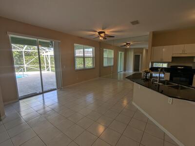 601 NW Waverly Circle, Port Saint Lucie, FL 34983