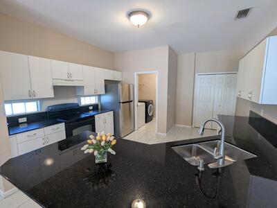 601 NW Waverly Circle, Port Saint Lucie, FL 34983