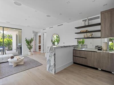 1070 Del Harbour Drive, Delray Beach, FL 33483