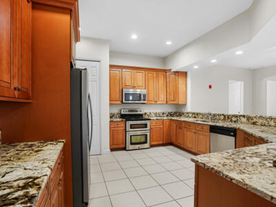 1092 SW Majorca Avenue, Port Saint Lucie, FL 34953