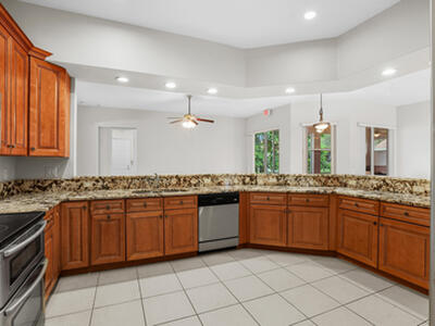 1092 SW Majorca Avenue, Port Saint Lucie, FL 34953