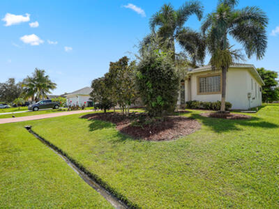 1092 SW Majorca Avenue, Port Saint Lucie, FL 34953