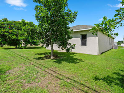 1092 SW Majorca Avenue, Port Saint Lucie, FL 34953