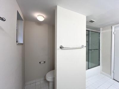 4215 N University Drive, Sunrise, FL 33351