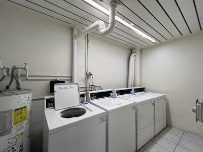 4215 N University Drive, Sunrise, FL 33351