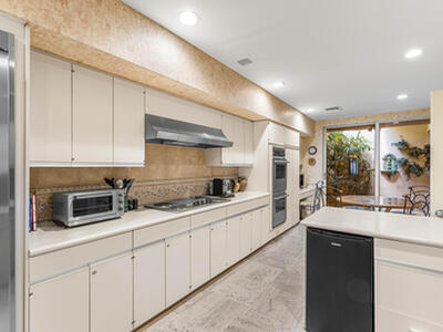 13 Sloans Curve Drive, Palm Beach, FL 33480