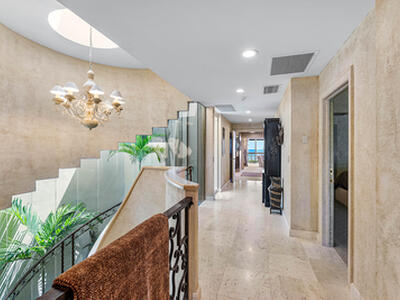 13 Sloans Curve Drive, Palm Beach, FL 33480