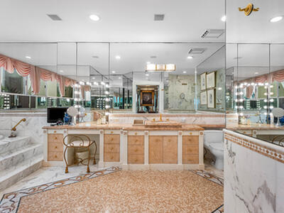 13 Sloans Curve Drive, Palm Beach, FL 33480