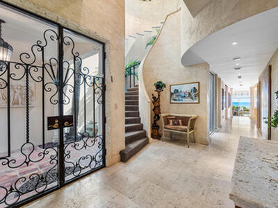 13 Sloans Curve Drive, Palm Beach, FL 33480