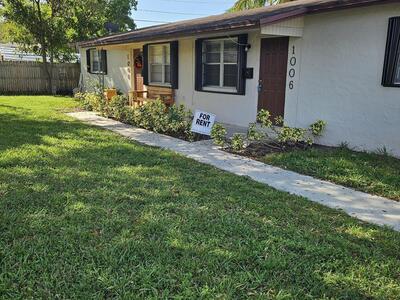 1022 Mcintosh Street