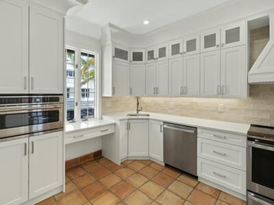 250 Worth 4 Avenue, Palm Beach, FL 33480