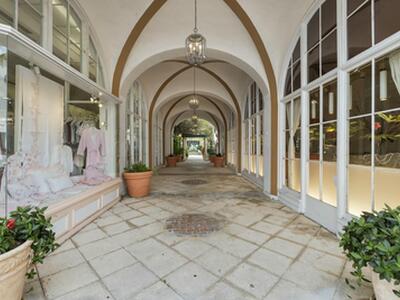 250 Worth 4 Avenue, Palm Beach, FL 33480