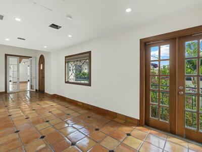 250 Worth 4 Avenue, Palm Beach, FL 33480