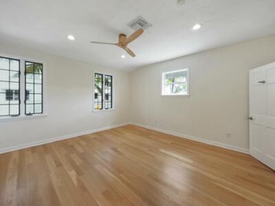 250 Worth 4 Avenue, Palm Beach, FL 33480