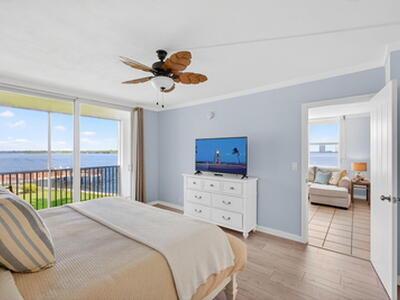 100 Paradise Harbour Boulevard, North Palm Beach, FL 33408