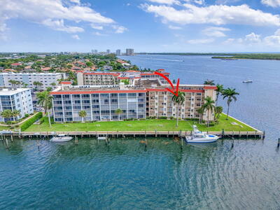 100 Paradise Harbour Boulevard, North Palm Beach, FL 33408