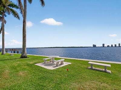 100 Paradise Harbour Boulevard, North Palm Beach, FL 33408