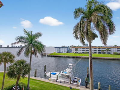 100 Paradise Harbour Boulevard, North Palm Beach, FL 33408