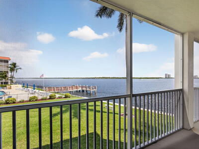 100 Paradise Harbour Boulevard, North Palm Beach, FL 33408