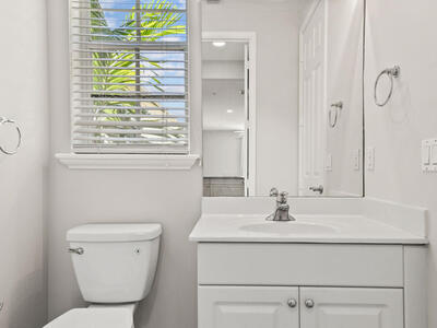 109 Osceola Lane, Jupiter, FL 33458