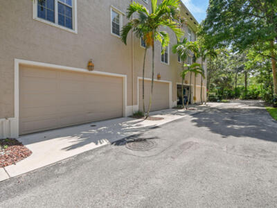 109 Osceola Lane, Jupiter, FL 33458