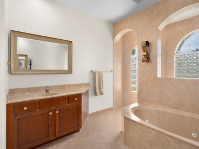 499 SW Laconic Avenue, Port Saint Lucie, FL 34953