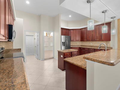 499 SW Laconic Avenue, Port Saint Lucie, FL 34953