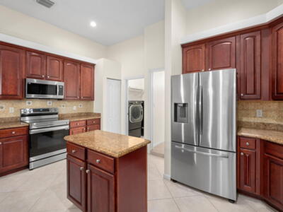 499 SW Laconic Avenue, Port Saint Lucie, FL 34953