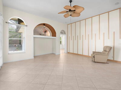 499 SW Laconic Avenue, Port Saint Lucie, FL 34953