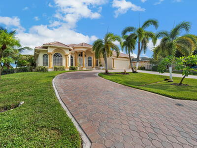 499 SW Laconic Avenue, Port Saint Lucie, FL 34953