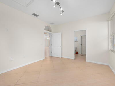 499 SW Laconic Avenue, Port Saint Lucie, FL 34953