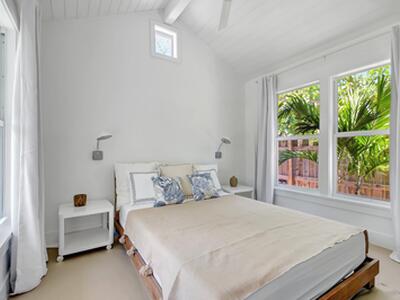 220 S L Street, Lake Worth Beach, FL 33460