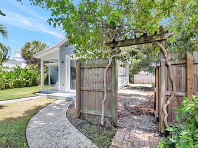 220 S L Street, Lake Worth Beach, FL 33460