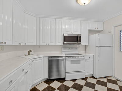 800 E Camino Real, Boca Raton, FL 33432