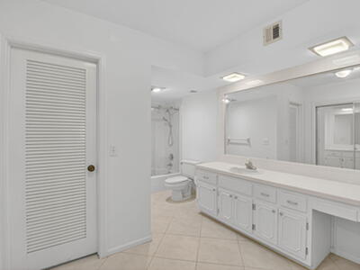 800 E Camino Real, Boca Raton, FL 33432