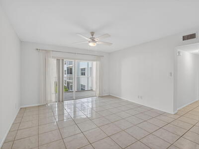 800 E Camino Real, Boca Raton, FL 33432
