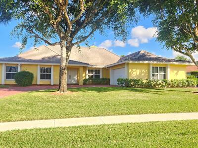 2099 Greenview Cove Drive, Wellington, FL 33414