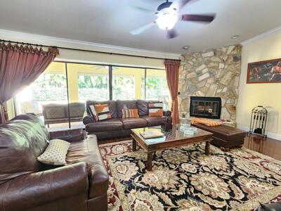 2099 Greenview Cove Drive, Wellington, FL 33414