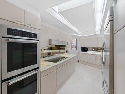 100 Lakeshore Drive, North Palm Beach, FL 33408