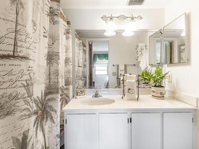 140 Lake Nancy 113 Lane, West Palm Beach, FL 33411