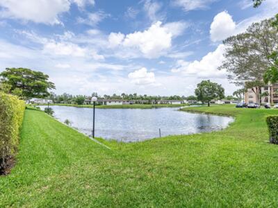 140 Lake Nancy 113 Lane, West Palm Beach, FL 33411