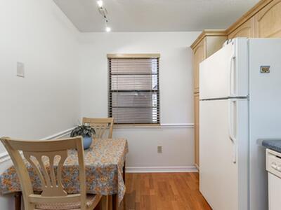 140 Lake Nancy 113 Lane, West Palm Beach, FL 33411