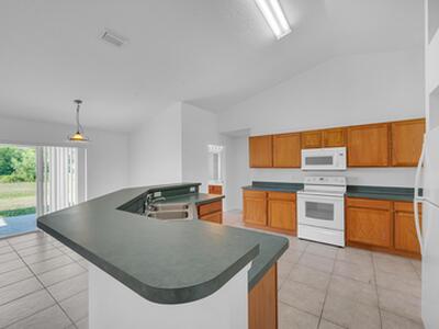 446 SW South Quick Circle, Port Saint Lucie, FL 34953
