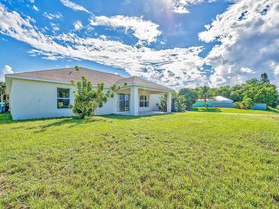 446 SW South Quick Circle, Port Saint Lucie, FL 34953