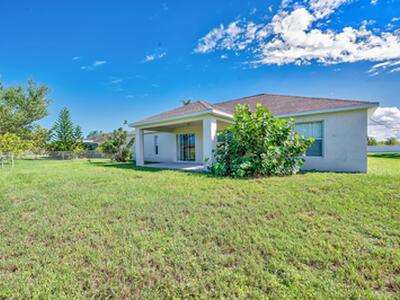 446 SW South Quick Circle, Port Saint Lucie, FL 34953