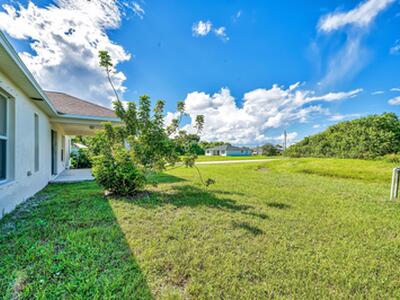 446 SW South Quick Circle, Port Saint Lucie, FL 34953