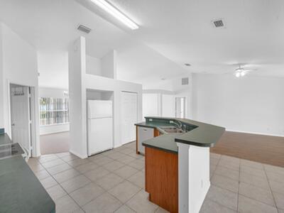 446 SW South Quick Circle, Port Saint Lucie, FL 34953