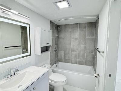 100 Royal Palm Way, Boca Raton, FL 33432