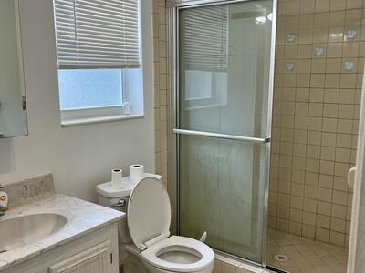 658 NE 6th Court, Boynton Beach, FL 33435