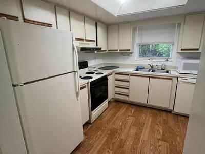 658 NE 6th Court, Boynton Beach, FL 33435